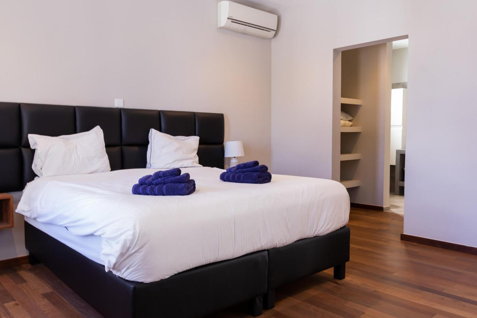 Stylish 4 Bedroom Modern Villa Design, Walking Distance From The Beach Jan Thiel 외부 사진