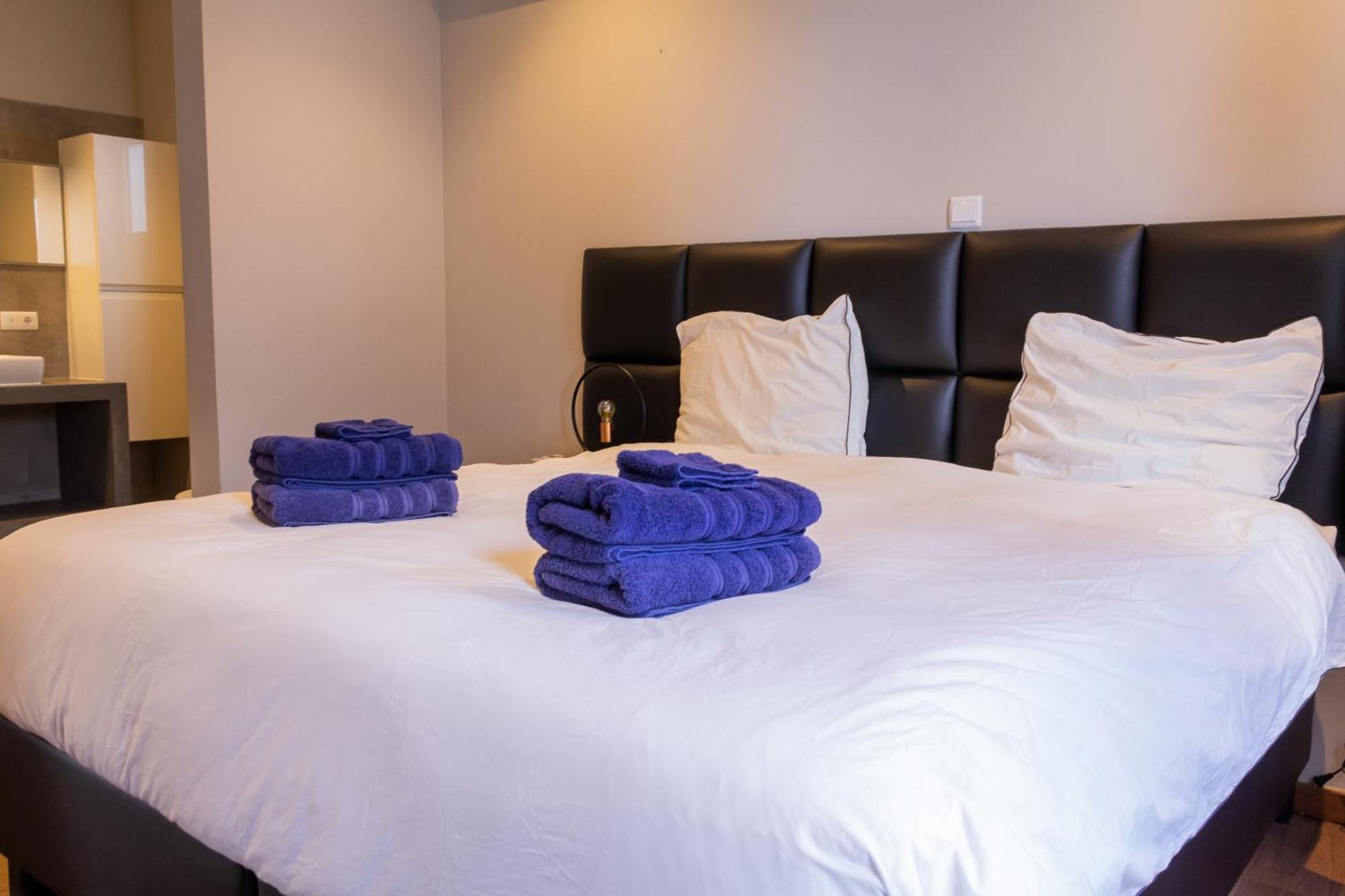 Stylish 4 Bedroom Modern Villa Design, Walking Distance From The Beach Jan Thiel 외부 사진