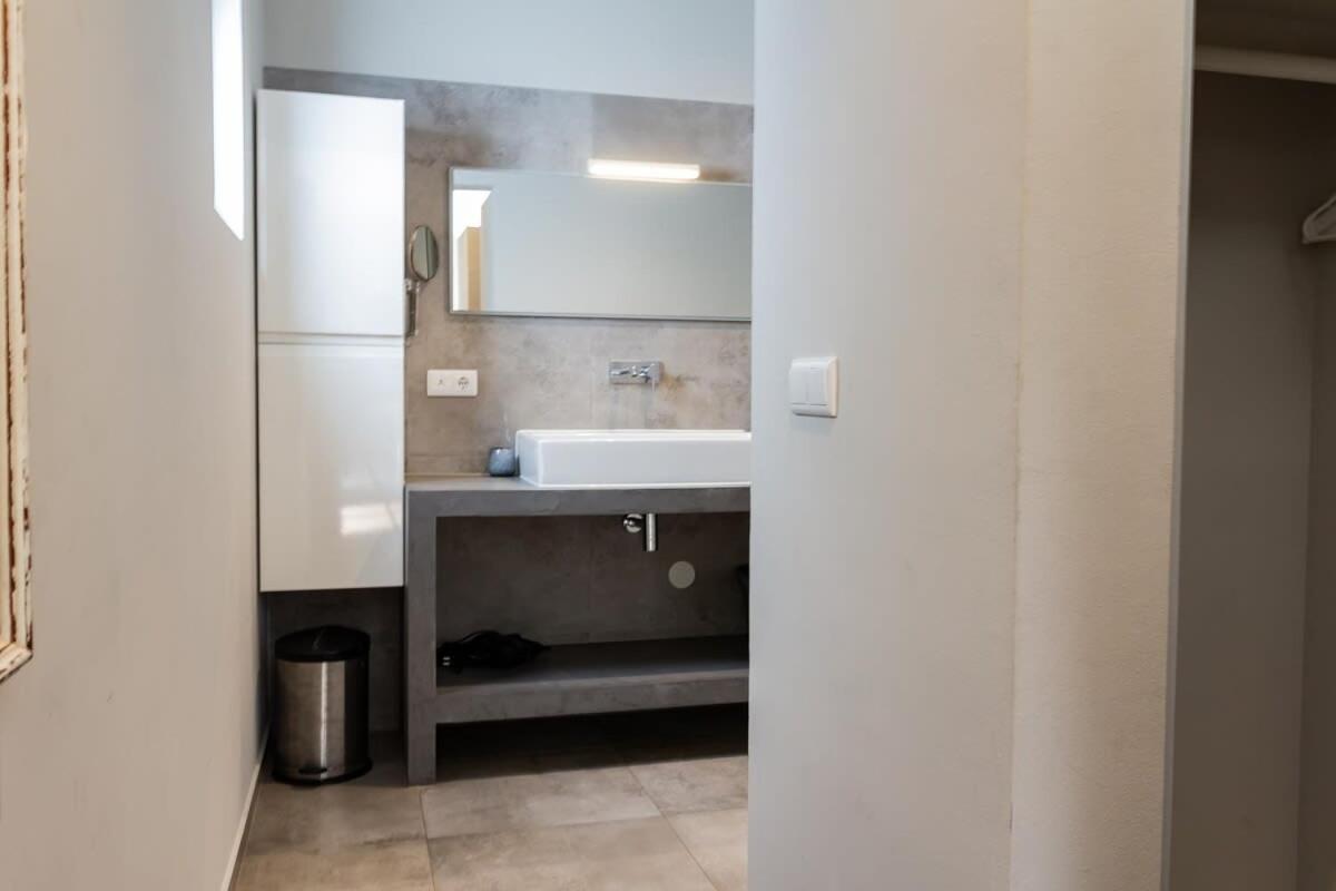 Stylish 4 Bedroom Modern Villa Design, Walking Distance From The Beach Jan Thiel 외부 사진